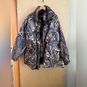 Gamehide large hunting jacket with removable liner and overalls!
